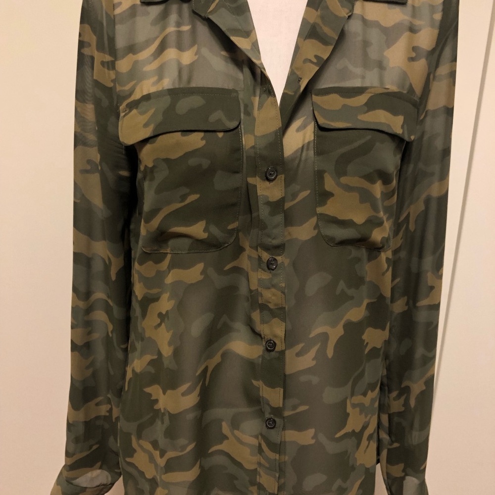 Camo Blouse - Picture 2 of 3